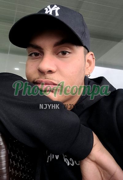 Manu, garoto de programa em Antônio Carlos