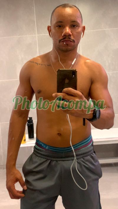 Santiago, garoto de programa em Fortaleza