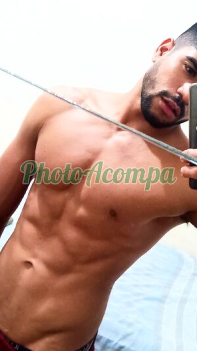 Alex, garoto de programa em São Paulo