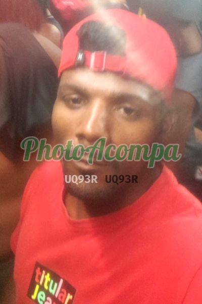 Darlyn, garoto de programa em Maricá
