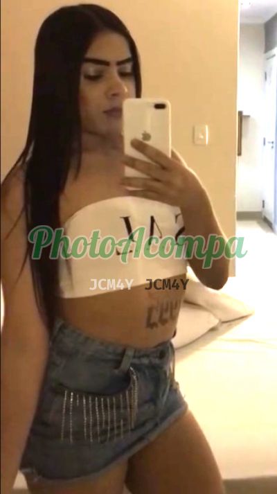 Vitória Ketelly, transex em Santos