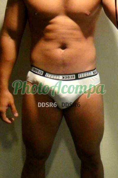Júnior, garoto de programa em Recife