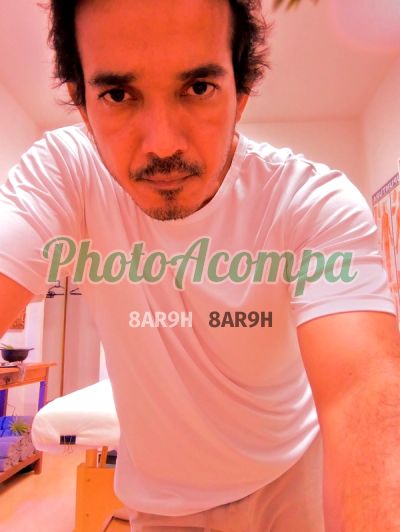 Dan, homem que faz massagens eróticas no Rio de Janeiro