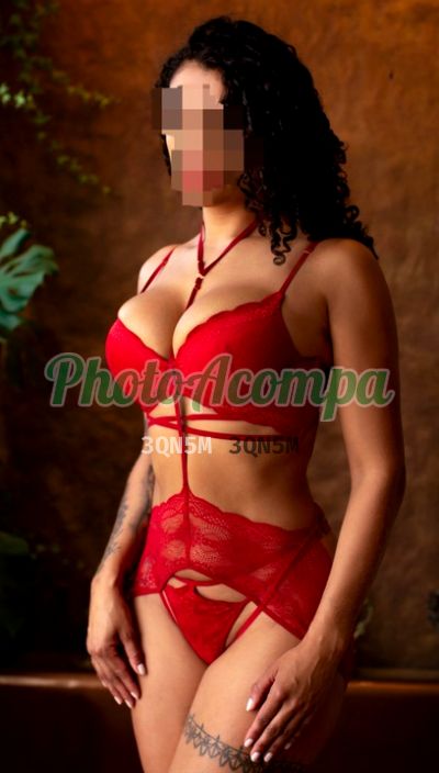 Gaby Lorenz, escort em Curitiba