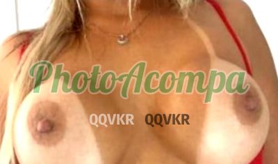 Andreia, mulher que faz videochamadas e sexting
