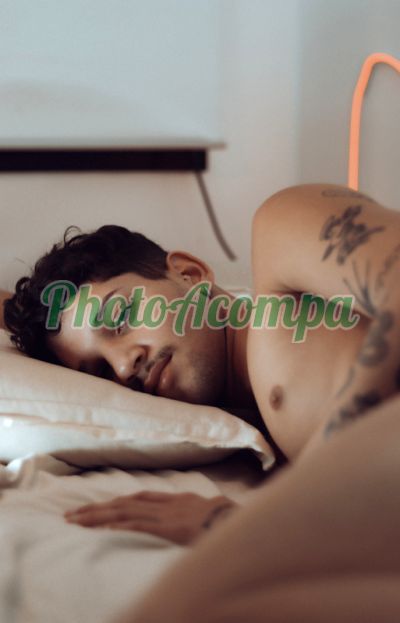 Rian, garoto de programa em Salvador