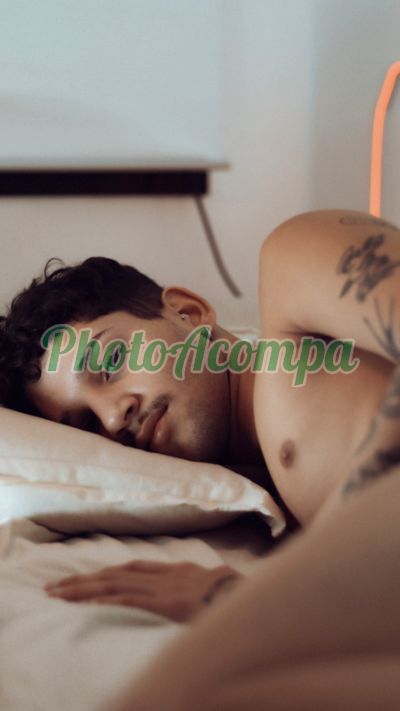Rian, garoto de programa em Salvador