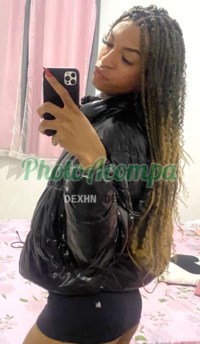 Mirela, transex em Osasco