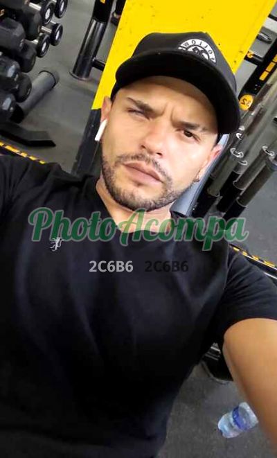 Dionatan, garoto de programa em Alvorada
