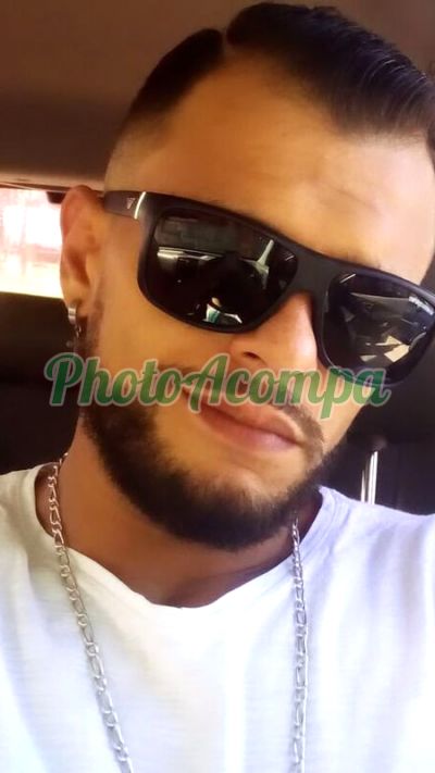 Dionatan, garoto de programa em Alvorada