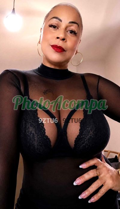 Sofia (13) 99645-5560, escort em São Paulo
