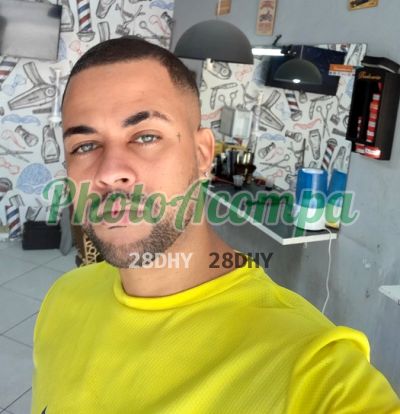 Pedro, garoto de programa no Recreio dos Bandeirantes (RJ)