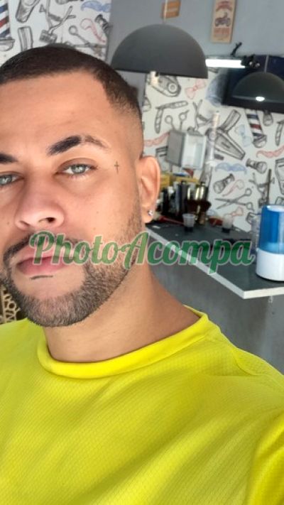 Pedro, garoto de programa no Recreio dos Bandeirantes (RJ)