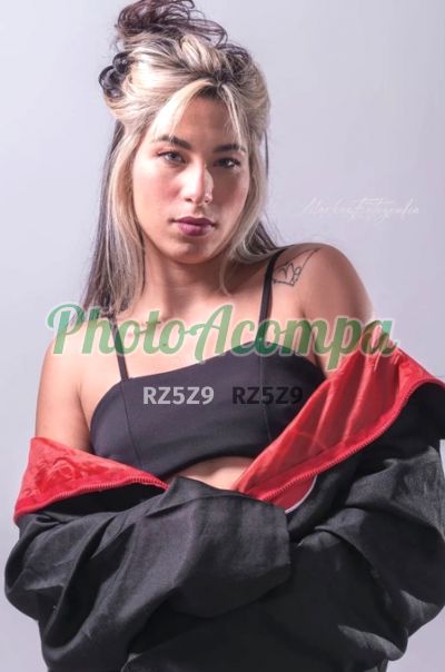 Gabi, mulher que faz massagens eróticas em Copacabana (RJ)