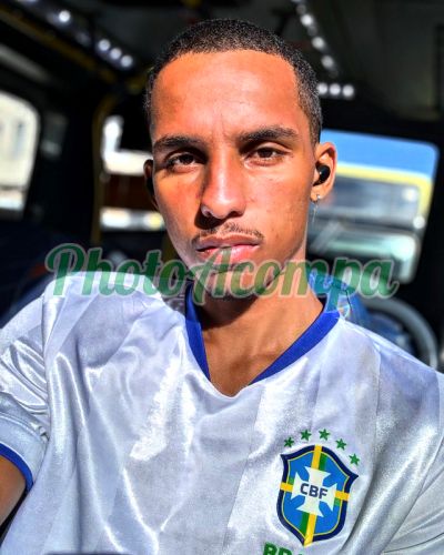 Ruan (21) 99493-8806, Garoto de programa no Rio de Janeiro