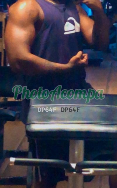 Wesley, garoto de programa em Copacabana (RJ)