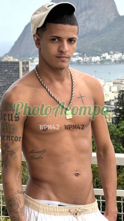 Juninho 22 cm, garoto de programa na Lapa (RJ)