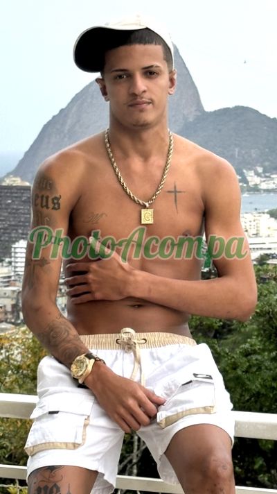 Juninho 22 cm, garoto de programa na Lapa (RJ)