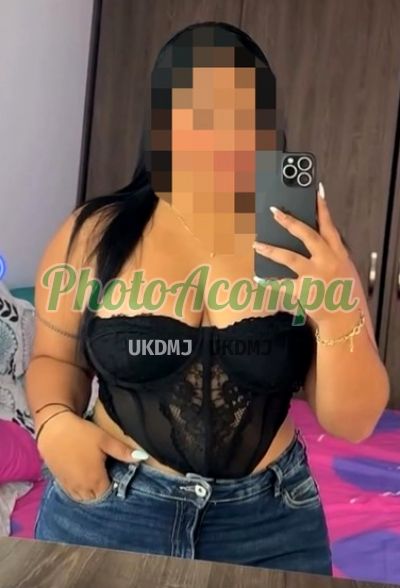 Juliana, acompanhante em São José dos Campos