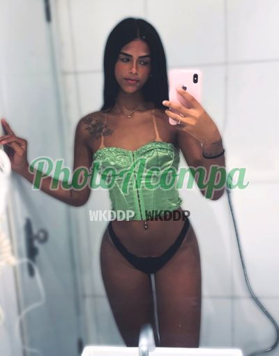 Maria Eduarda, transex no Centro (RJ)