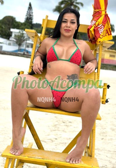 Tifany Rocha, mulher que faz videochamadas e sexting