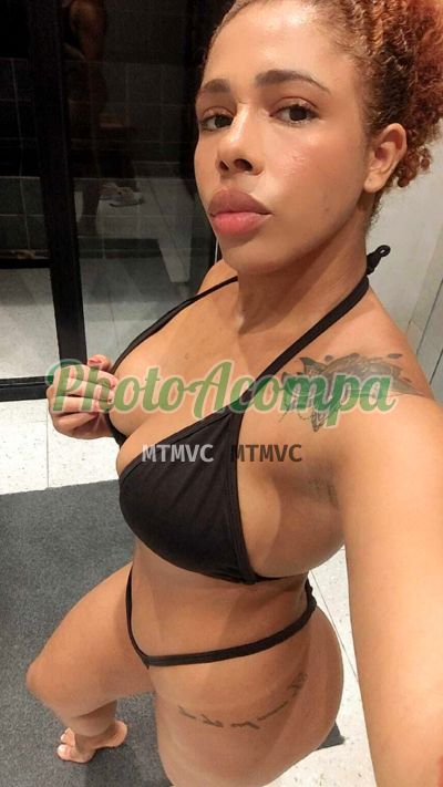 Isys Vitória, mulher que faz videochamadas e sexting