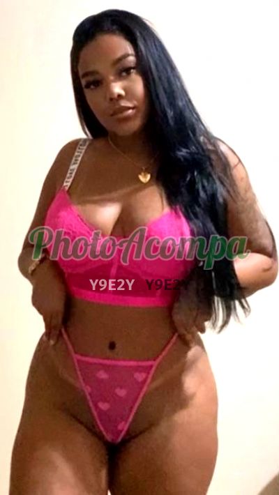 Mel, escort em Três Pontas