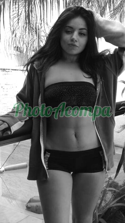 Gaby, mulher que faz videochamadas e sexting