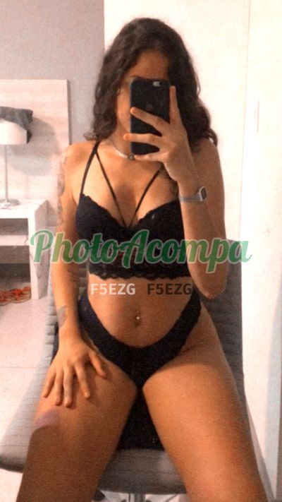 Pérola, mulher que faz massagens eróticas no Centro (RJ)