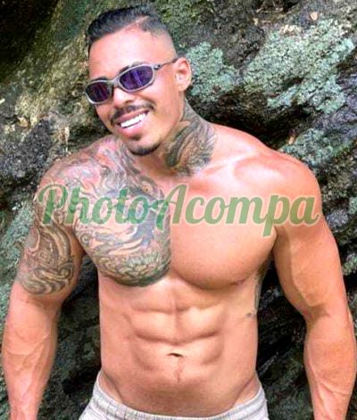 Bruno, garoto de programa no Centro (RJ)