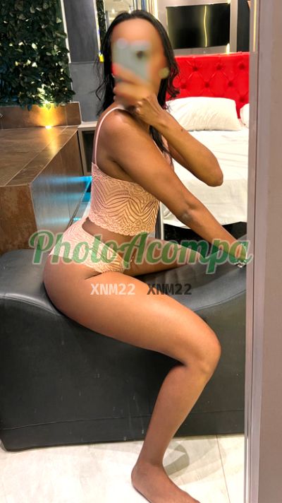 Jessica Brandao, mulher que faz videochamadas e sexting