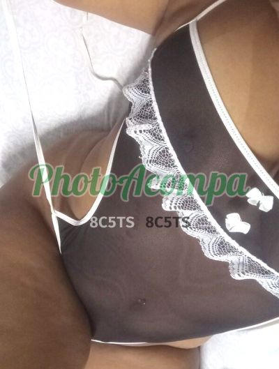 Bruna, mulher que faz videochamadas e sexting