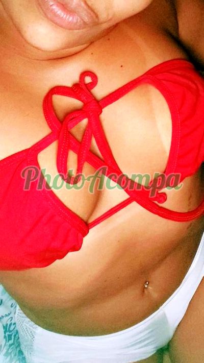 Bruna, mulher que faz videochamadas e sexting