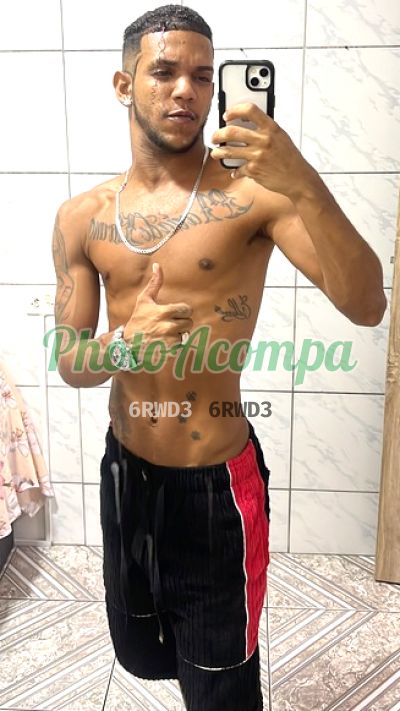 Phillype Simonns, garoto de programa em Recife