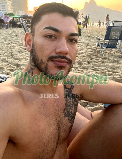 Felipe, garoto de programa em Copacabana (RJ)