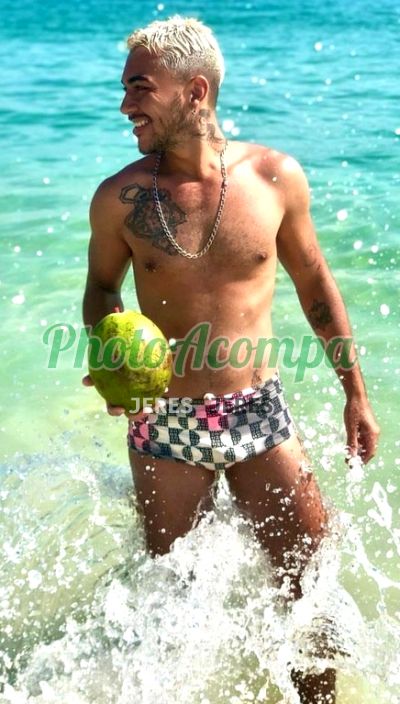 Felipe, garoto de programa em Copacabana (RJ)