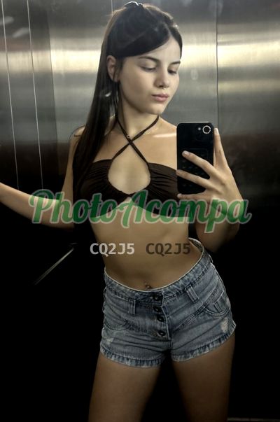 Vitoria Milky, mulher que faz videochamadas e sexting
