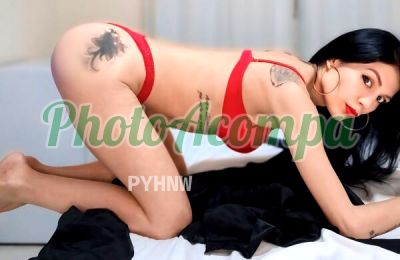 Mandy Bellini, mulher que faz videochamadas e sexting