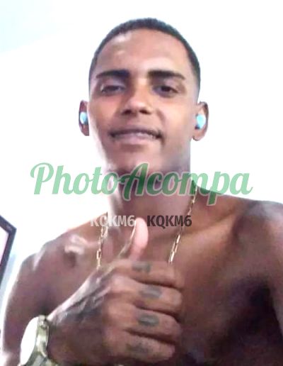 Léo Carvalho, garoto de programa no Centro (RJ)