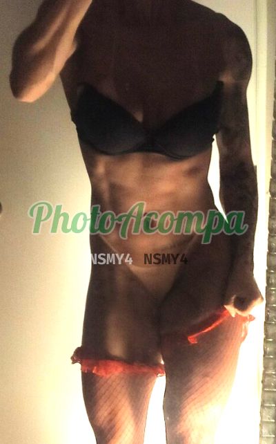 Daiane Endres, mulher que faz massagens eróticas em Florianópolis