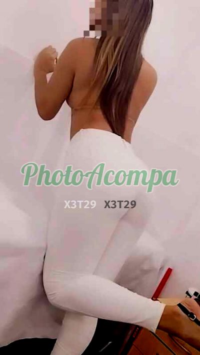 Larissa, garota de programa no Recreio dos Bandeirantes (RJ)