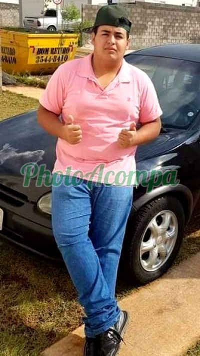 Gordinho, Garoto de programa em Araras