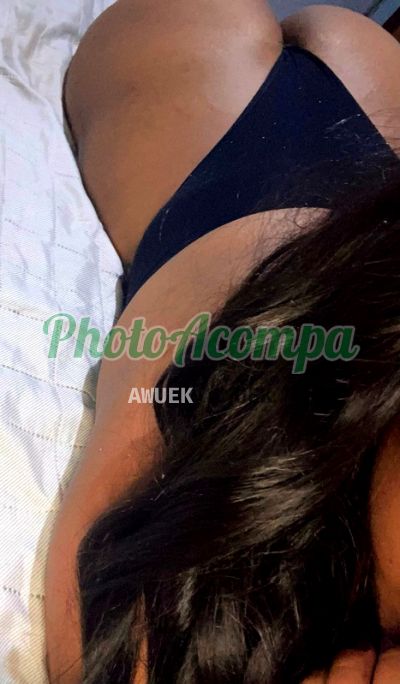 Bombom, mulher que faz videochamadas e sexting