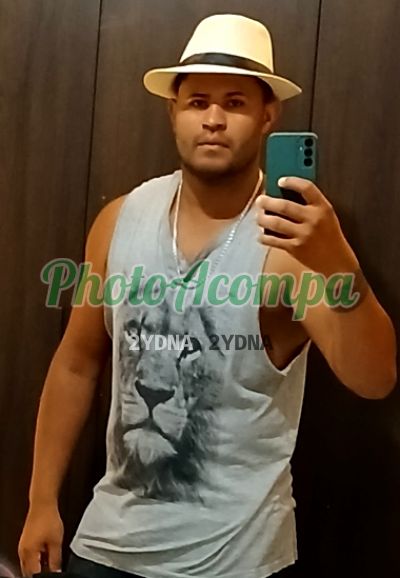 Marcos, garoto de programa em Jacarepaguá (RJ)
