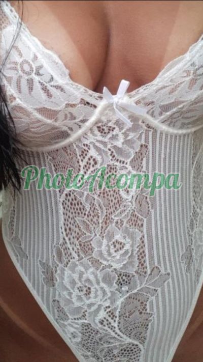 Bebel (79) 99819-8627, escort em Santos