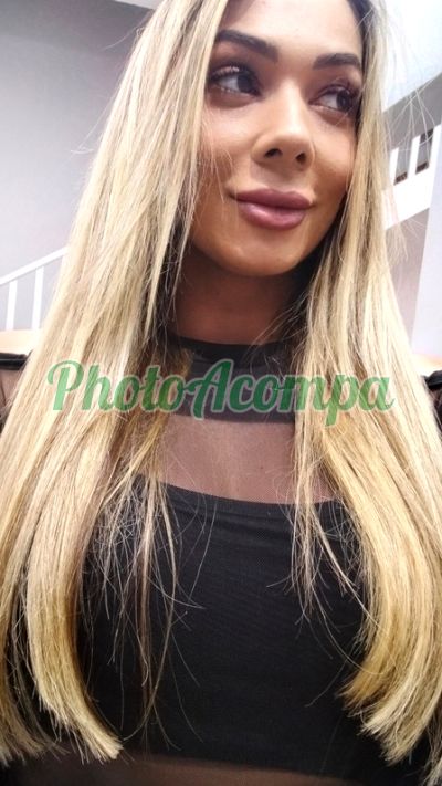 Júlia, mulher que faz massagens eróticas em São Paulo