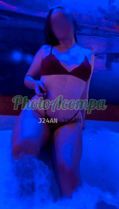 Bia, acompanhante em Brasília