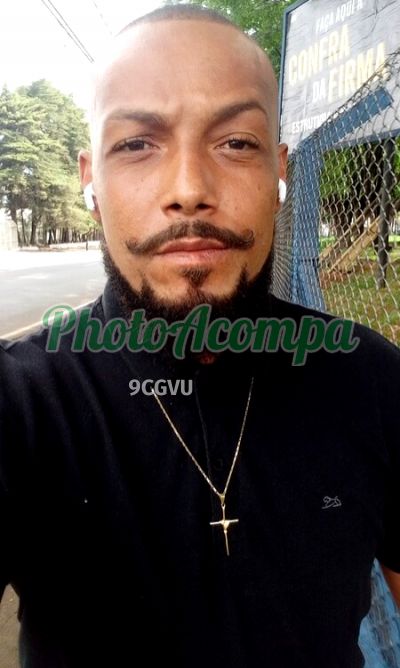 Robert, garoto de programa em Franca