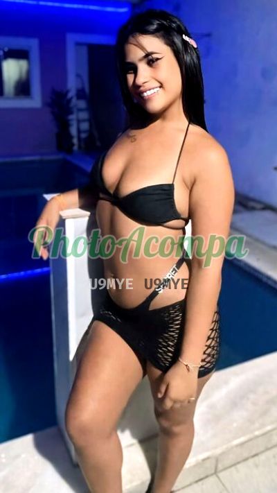 Lara, garota de programa no Guarujá