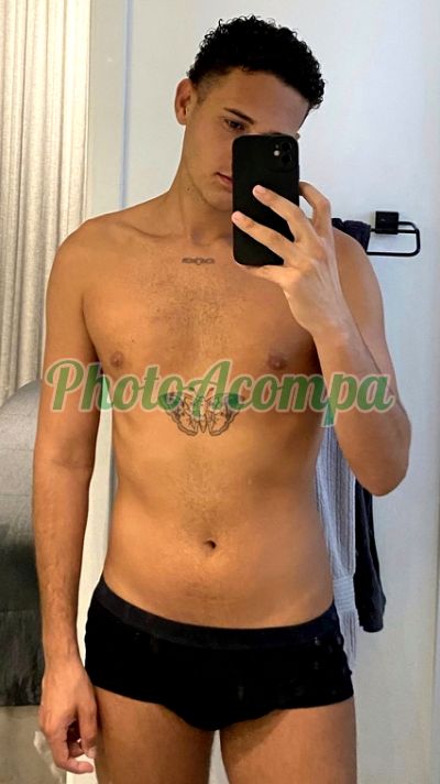 Rani (21) 97612-0305, garoto de programa no Rio de Janeiro